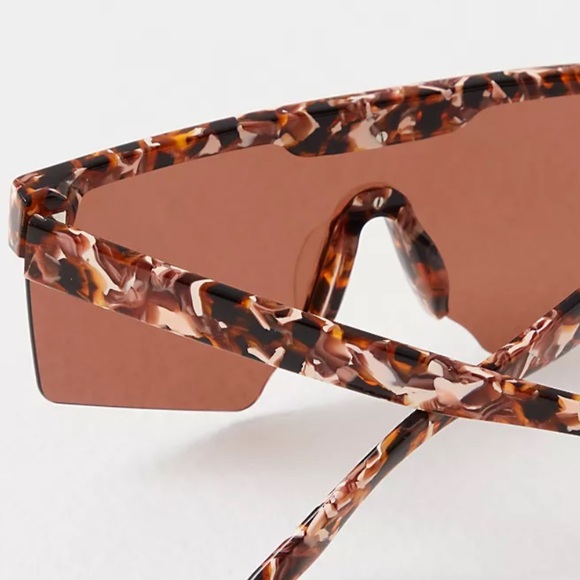 NEW! Rare Free People cocoa shield polarized sunglasses - Picture 4 of 8